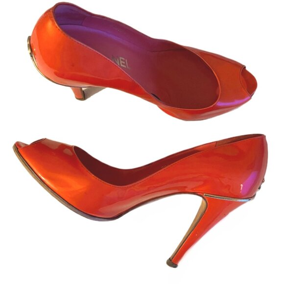 Chanel Coral Gold CC Logo Patent Leather Peep Toe High Heels Size 36.5 / US 6.5 - Picture 6 of 16